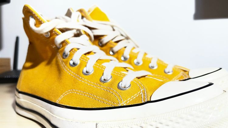 รองเท้าผ้าใบหุ้มข้อ Converse (สีเหลือง) รูปที่ 2