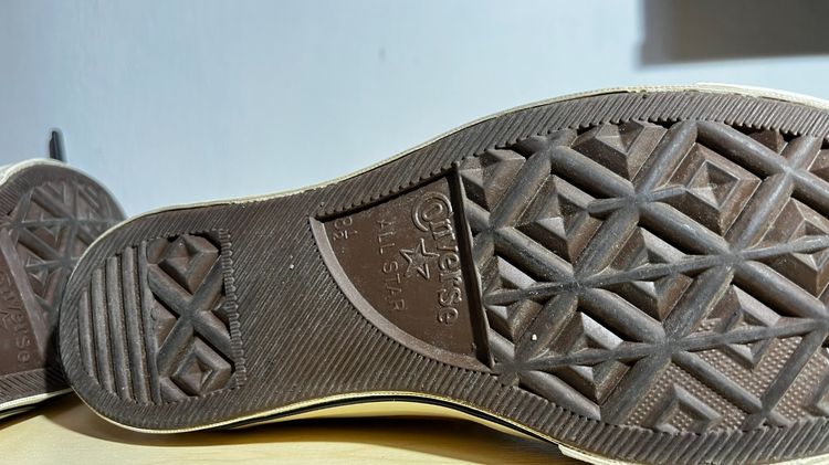 รองเท้าผ้าใบหุ้มข้อ Converse (สีเหลือง) รูปที่ 4