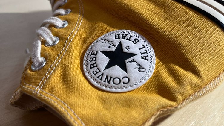 รองเท้าผ้าใบหุ้มข้อ Converse (สีเหลือง) รูปที่ 3