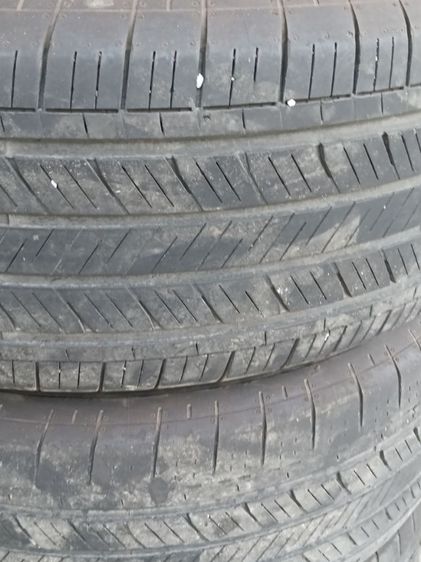ขายยางรถยนต์มือสองสภาพดี 265ขอบ17รับของที่ หมู่บ้าน สินทรัพย์2คลอง4ธัญบุรี รูปที่ 3
