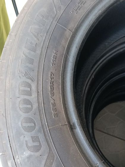ขายยางรถยนต์มือสองสภาพดี 265ขอบ17รับของที่ หมู่บ้าน สินทรัพย์2คลอง4ธัญบุรี