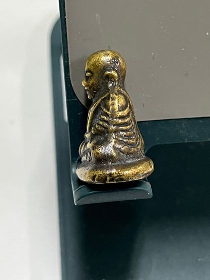 ลพ เงิน พิมพ์นิยม หล่อ รูปที่ 4