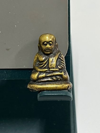 ลพ เงิน พิมพ์นิยม หล่อ รูปที่ 2