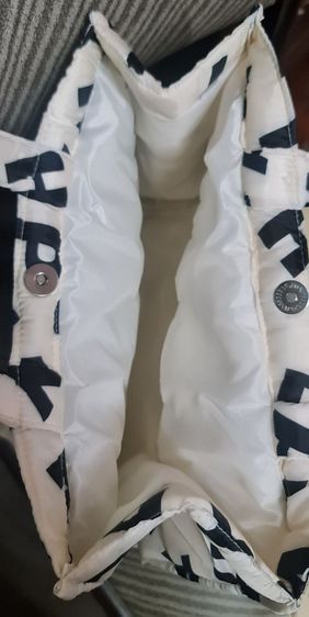 กระเป๋า Tote bag นุ่มนิ่ม ขนาด ก 28 x ส 3 2x ฐ14 ซม หูยาว 23 ซม รูปที่ 2