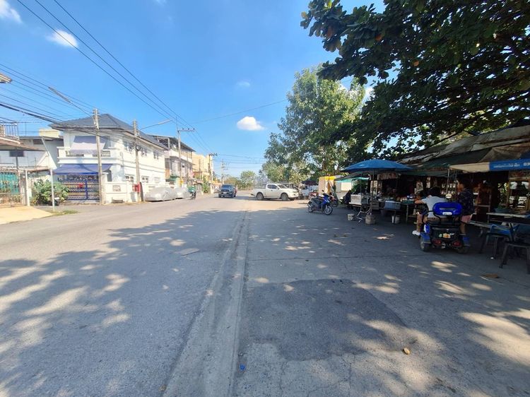 ขายที่ดินเปล่า 92 ตรว. ถมแล้ว ใกล้สถานีรถไฟฟ้าหลักหก, โรงเรียนสายปัญญารังสิต