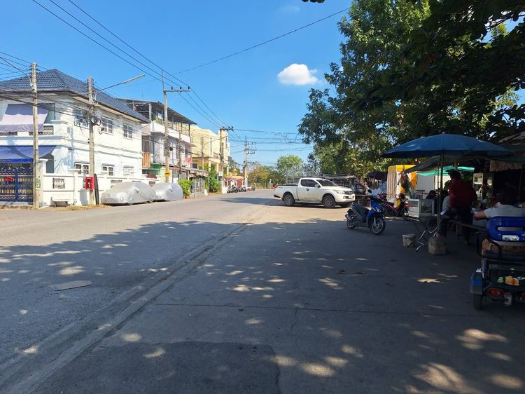 ขายที่ดินเปล่า 92 ตรว. ถมแล้ว ใกล้สถานีรถไฟฟ้าหลักหก, โรงเรียนสายปัญญารังสิต รูปที่ 4