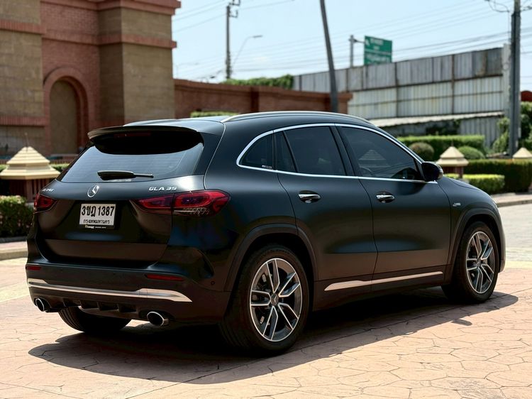Mercedes-Benz GLA-Class 2022 GLA35 Utility-car เบนซิน เกียร์อัตโนมัติ ดำ รูปที่ 4