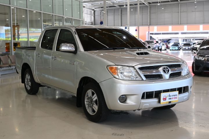 Toyota Hilux Vigo 2005 3.0 G Pickup ดีเซล ไม่ติดแก๊ส เกียร์ธรรมดา บรอนซ์เงิน รูปที่ 3