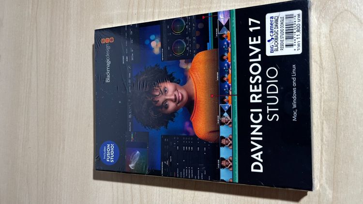 ขาย DaVinci Resolve Studio 17 (USB Dongle) ของใหม่ ยังไม่แกะซีล  รูปที่ 2