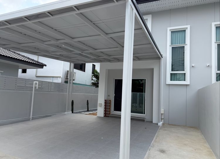 อื่นๆ ตกแต่งครบ 2025  ขาย ให้เช่า บ้านแฝดใหม่มือหนึ่ง ทำเลอ่อนนุช 40 รูปที่ 2