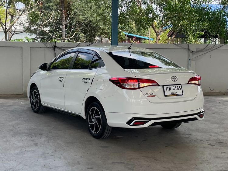 Toyota Yaris ATIV 2021 1.2 Sport Sedan เบนซิน ไม่ติดแก๊ส เกียร์อัตโนมัติ ขาว รูปที่ 4