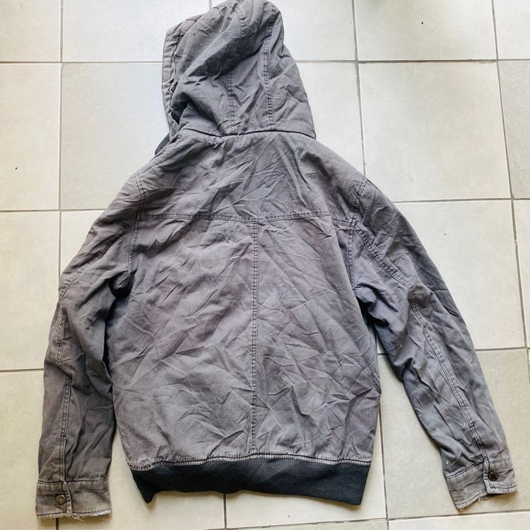 ทั้งหมด9ตัว1400 มีCarhartt 2ตัวมีคาฮาทขาสั้นกับขายาว 2ตัว นอกนั้นแบนอเมริกาเป็นแบรนด์เสื้อผ้าเวิร์กแวร์จากสหรัฐอเมริกา  รูปที่ 15