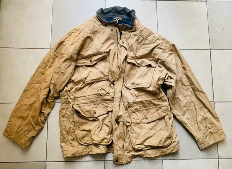 ทั้งหมด9ตัว1400 มีCarhartt 2ตัวมีคาฮาทขาสั้นกับขายาว 2ตัว นอกนั้นแบนอเมริกาเป็นแบรนด์เสื้อผ้าเวิร์กแวร์จากสหรัฐอเมริกา  รูปที่ 13