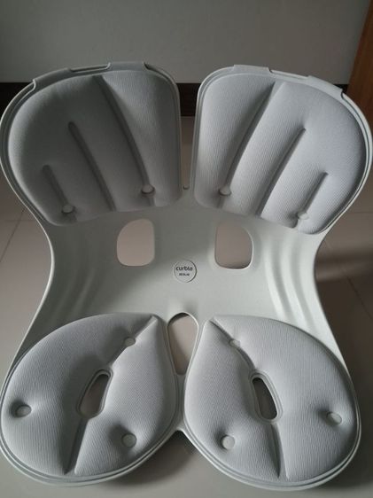 เบาะรองนั่งปรับท่านั่งในรถยนต์และเก้าอี้ทำงาน ยี่ห้อcurbla รุ่น Grand สีเทา สภาพสินค้า 95 สินค้าคุณภาพเกาหลีแท้ 100 จัดส่งฟรี มารับสินค้าเอง 1,000 บาท รูปที่ 4