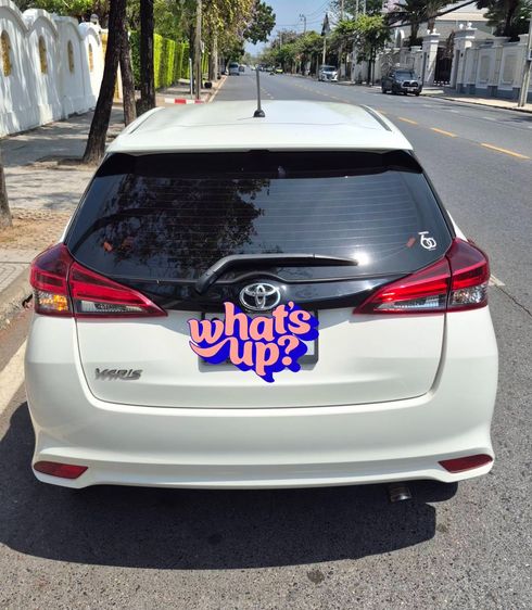 Toyota Yaris 2022 1.2 Entry Sedan เบนซิน ไม่ติดแก๊ส เกียร์อัตโนมัติ ขาว รูปที่ 2