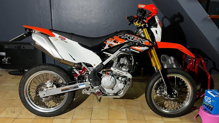 ขายดาวน์ Kawasaki KLX 230 รูปที่ 3