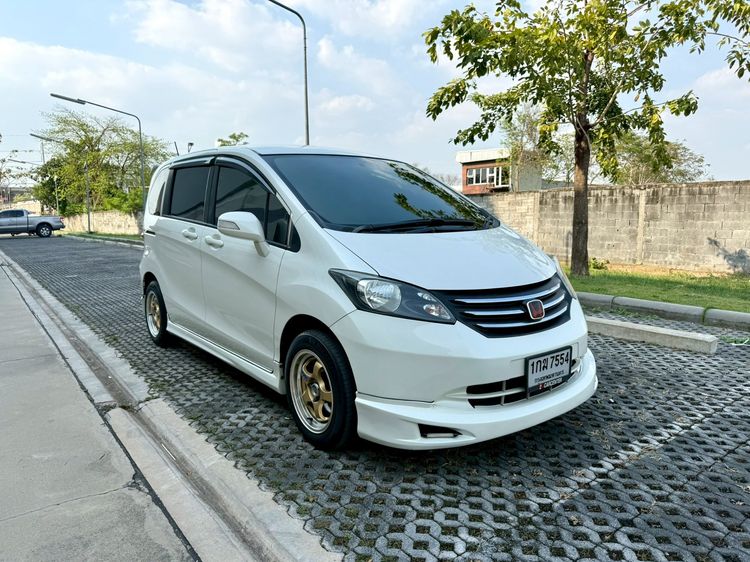 Honda Freed 2012 1.5 SE Van เบนซิน ไม่ติดแก๊ส เกียร์อัตโนมัติ ขาว รูปที่ 3