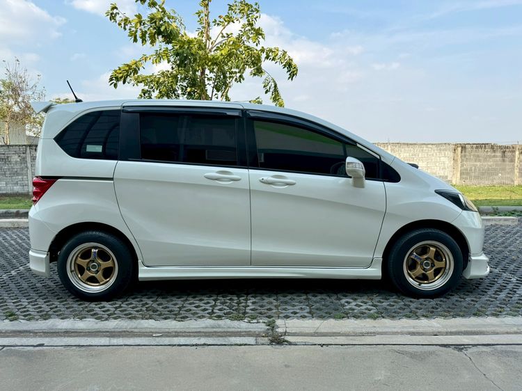 Honda Freed 2012 1.5 SE Van เบนซิน ไม่ติดแก๊ส เกียร์อัตโนมัติ ขาว รูปที่ 4