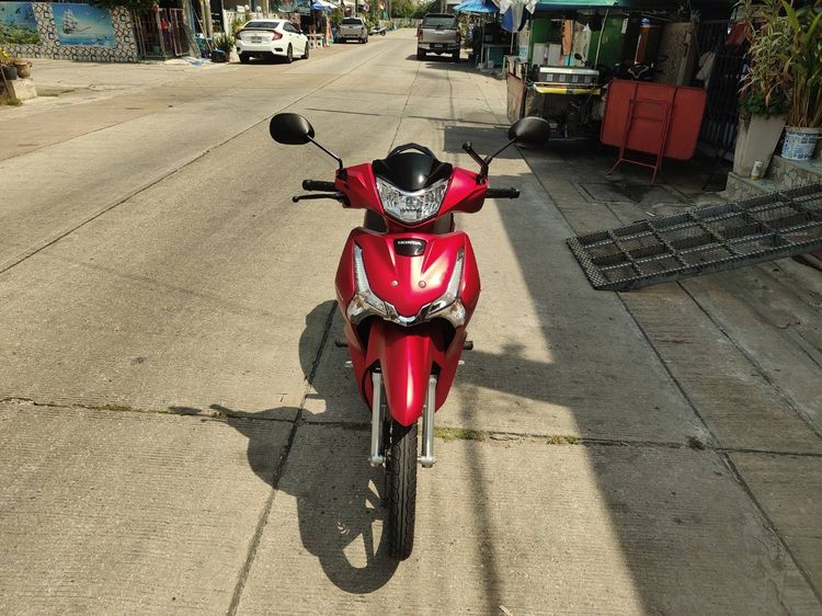 🛵ยังไงก็ขาย WAVE125i ปี 67 เครื่องดี สีสวย สตาร์ทมือ ไมล์ดิจิตอล วิ่งน้อย2900โล เล่มชุดโอนครบ+เปลี่ยนถ่ายน้ำมันเครื่องฟรี ส่งฟรี30 ก.ม รูปที่ 3