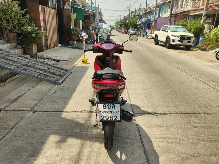 🛵ยังไงก็ขาย WAVE125i ปี 67 เครื่องดี สีสวย สตาร์ทมือ ไมล์ดิจิตอล วิ่งน้อย2900โล เล่มชุดโอนครบ+เปลี่ยนถ่ายน้ำมันเครื่องฟรี ส่งฟรี30 ก.ม รูปที่ 4