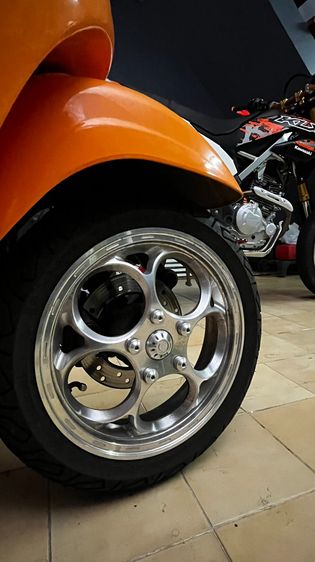 ขาย vespa 125S 3V ปี 2015 สีส้ม รูปที่ 6