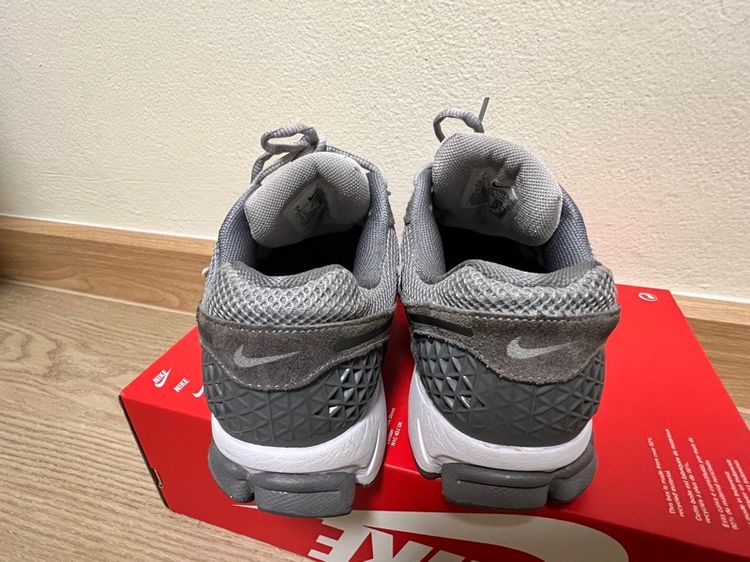 Nike vomero5 รูปที่ 3