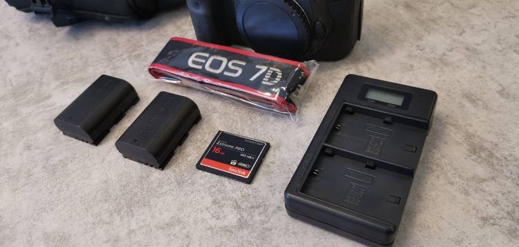 Canon กล้อง DSLR ไม่กันน้ำ ขายกล้อง 7d 