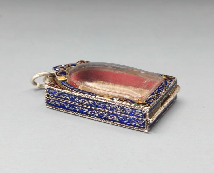 พระสมเด็จ ตลับเงินลงยา รูปที่ 15