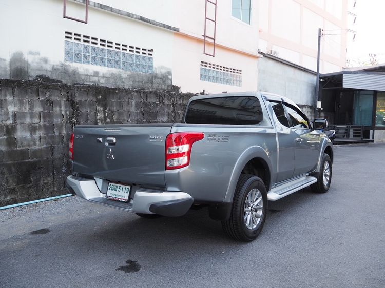 Mitsubishi Triton 2018 2.4 Plus GLS Limited Pickup ดีเซล ไม่ติดแก๊ส เกียร์อัตโนมัติ เทา รูปที่ 4