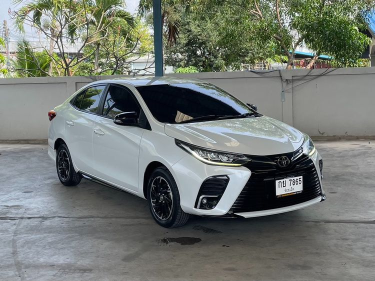 Toyota Yaris ATIV 2022 1.2 Sport Premium Sedan เบนซิน ไม่ติดแก๊ส เกียร์อัตโนมัติ ขาว รูปที่ 3