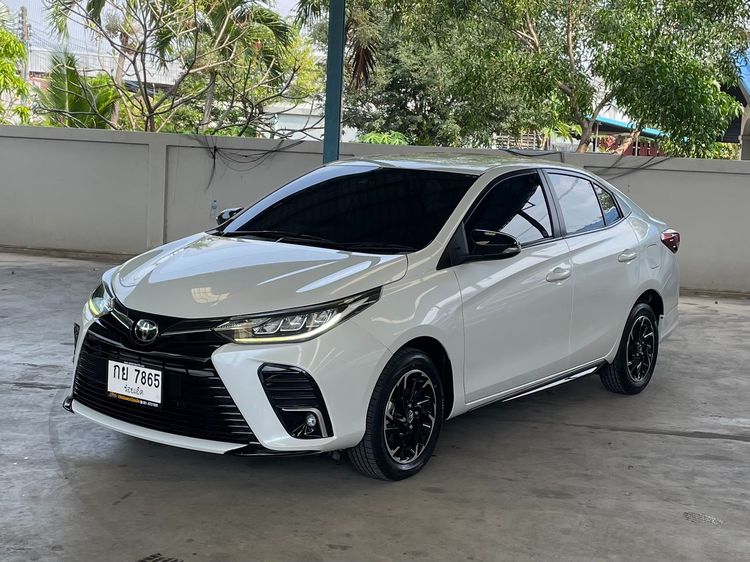 Toyota Yaris ATIV 2022 1.2 Sport Premium Sedan เบนซิน ไม่ติดแก๊ส เกียร์อัตโนมัติ ขาว