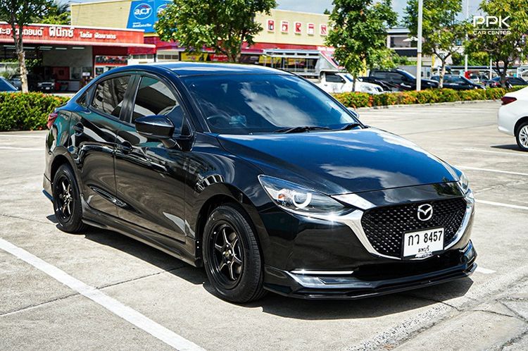 Mazda Mazda 2 2020 1.3 Skyactiv-G S Leather Sedan Sedan เบนซิน ไม่ติดแก๊ส เกียร์อัตโนมัติ ดำ รูปที่ 3