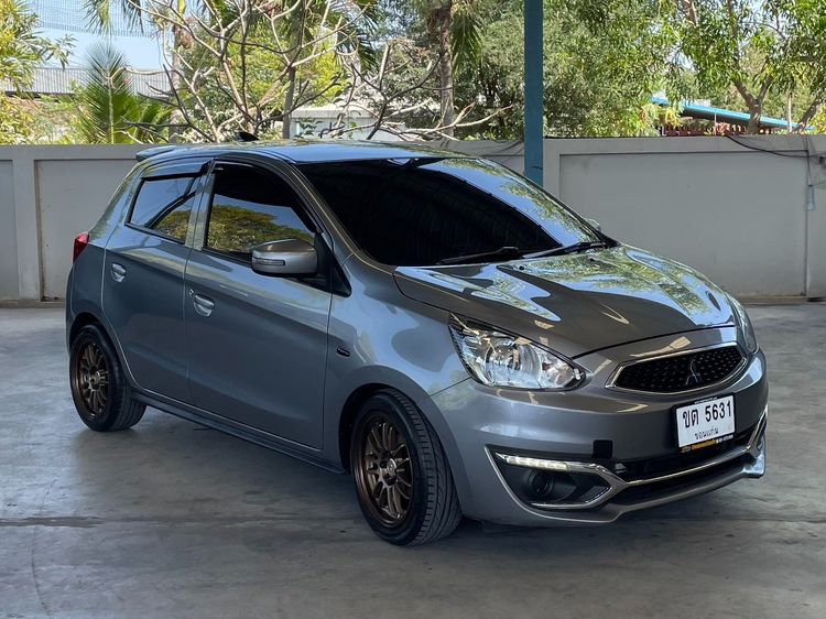 Mitsubishi Mirage 2017 1.2 GLX Sedan เบนซิน ไม่ติดแก๊ส เกียร์ธรรมดา เทา รูปที่ 3