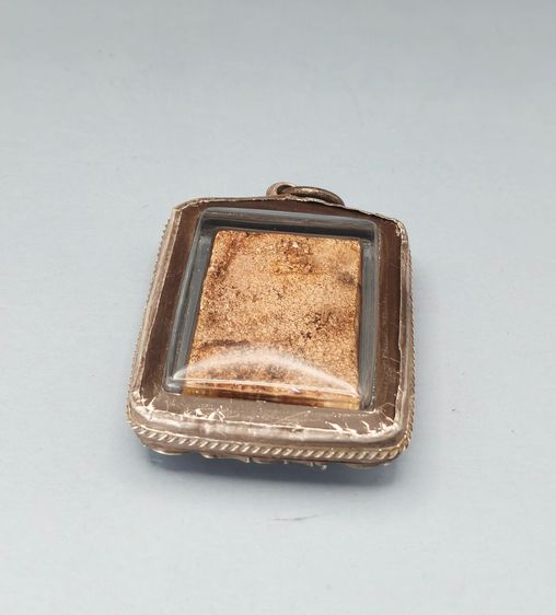 พระสมเด็จ เลี่ยมเงินแท้  รูปที่ 9