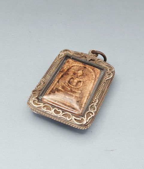 พระสมเด็จ เลี่ยมเงินแท้  รูปที่ 5