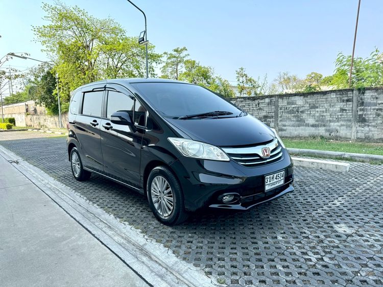 Honda Freed 2014 1.5 E Van เบนซิน ไม่ติดแก๊ส เกียร์อัตโนมัติ ดำ รูปที่ 3