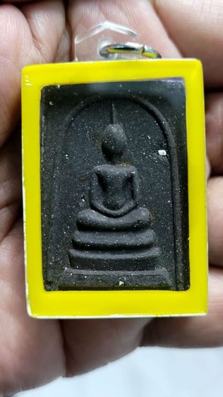 พระบูชาหลวงพ่อทวด สำนักปู่สวรรค์ รุ่นแรก ปี2516 หน้าตัก4 นิ้ว บรรจุดิน9ประเทศ 
สภาพสวยเดิมๆผิวหิ้งแห้ง เจ้าของเก็บสะสมไว้อย่างดี รูปที่ 17