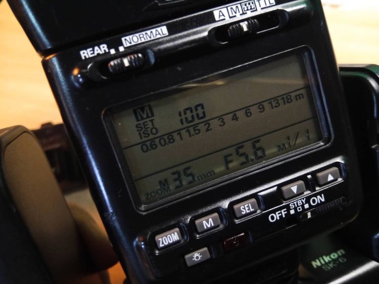 Nikon ขาจับกล้องพร้อมแฟลช รูปที่ 7