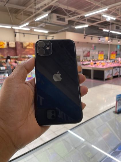 128 GB iphone 11 
