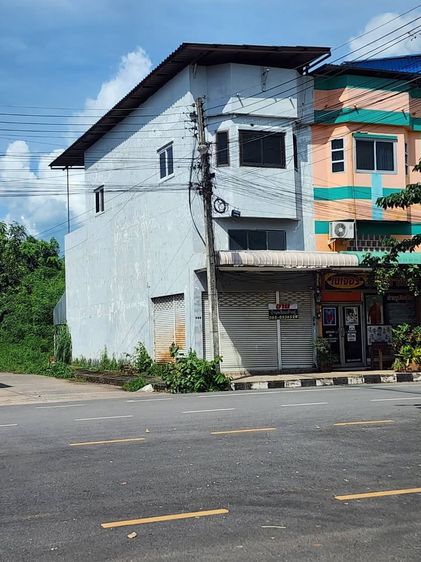 อาคารพาณิชย์