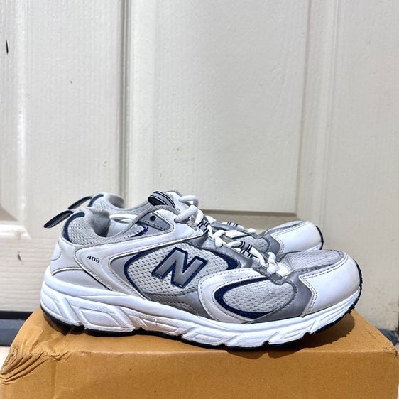 ไม่ระบุ เงิน รองเท้าวิ่ง New balance 40 มือสอง