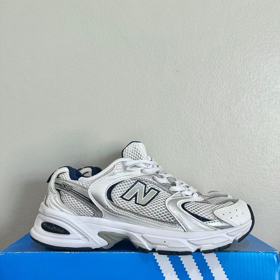 ไม่ระบุ ขาว รองเท้าวิ่ง New balance530 38.5 มือสอง