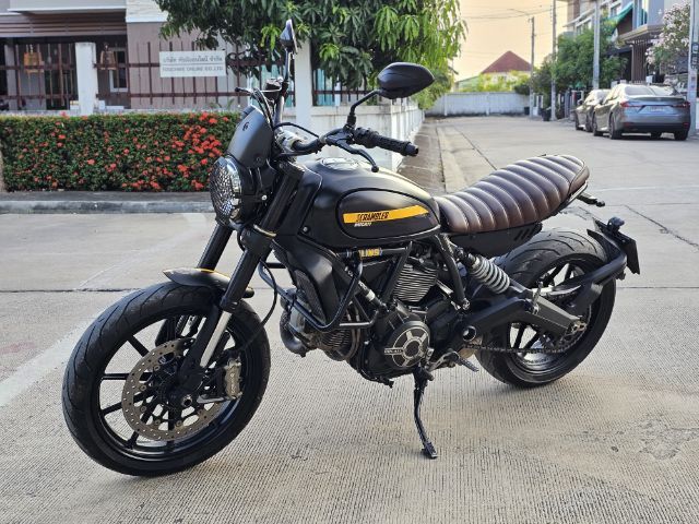 Ducati Scrambler Full Throttle 
 รูปที่ 2