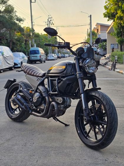 Ducati Scrambler Full Throttle 
 รูปที่ 3