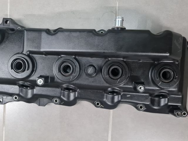 ขายฝาครอบวาล์วแท้ Fortuner 3.0 V 4x4 2006 รูปที่ 2