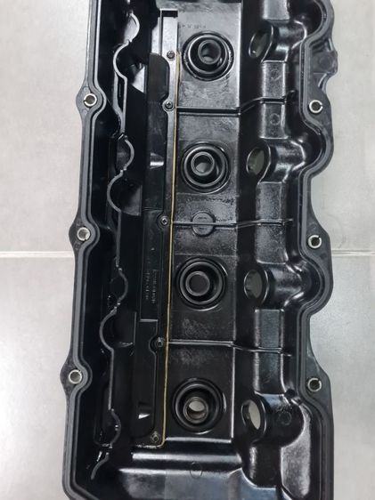 ขายฝาครอบวาล์วแท้ Fortuner 3.0 V 4x4 2006 รูปที่ 5