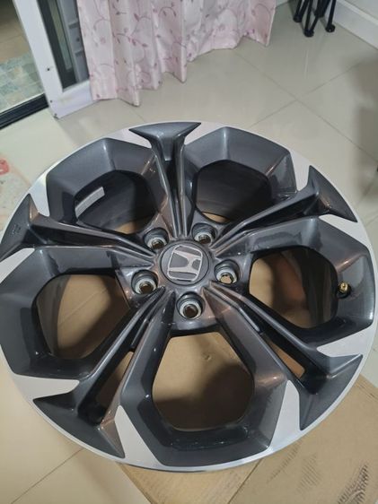 ล้อแม็กHONDA ขอบ17 5รู ถอดจากป้ายแดง สนใจคุยราคากันได้ ชลบุรีส่งฟรีครับ รูปที่ 2