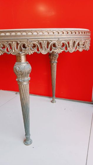 โต๊ะ หน้าท็อปหินอ่อน Louis XVI style oval coffee table

 รูปที่ 5