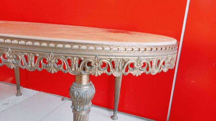 โต๊ะ หน้าท็อปหินอ่อน Louis XVI style oval coffee table

 รูปที่ 2