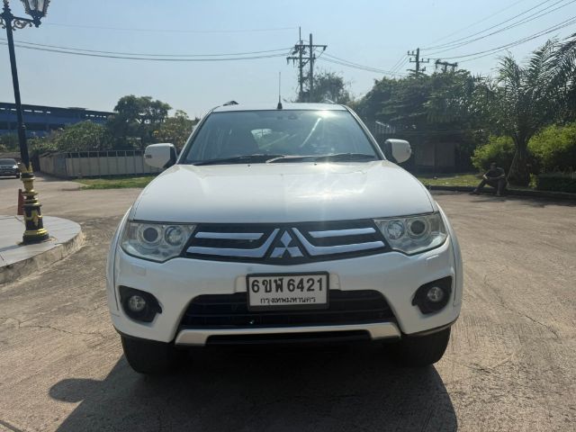 รถ Mitsubishi Pajero Sport 3.0 GT สี ขาว